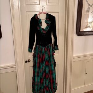 Elegant Vintage Black and Green Plaid Holiday Women's Dress